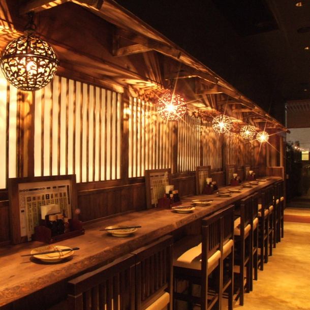 ■Counter seats■ The atmosphere is just like that of a long-established inn.Would you like to have a drink at the counter on your way home from work? [Dried fish/grilled fish/seafood/Japanese sake/banquet/lunch/girls' party/semi-private room/welcome/farewell party/all-you-can-drink/Ochanomizu]