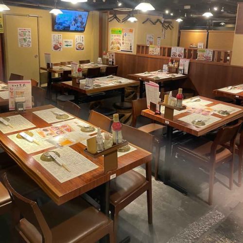 最大33名様までOK！大人数様向けのテーブル席！広々とした店内で美味しい食材をお楽しみください♪