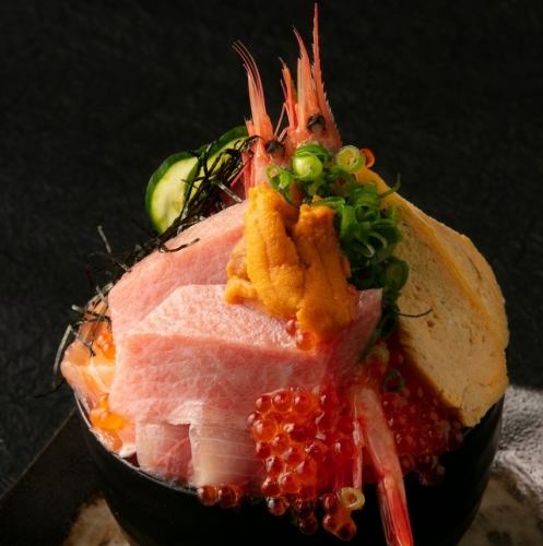 大人気の海鮮のせすぎ丼!!!!!