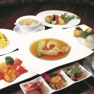 Luxury ingredients! Special course! 90 minutes all-you-can-drink included <6> Shark fin stew & Peking duck course