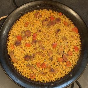 쵸리소와 병아리 콩의 빠에야 2인분