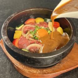 Wagyu beef hayashi stone-grilled rice with Hatcho miso