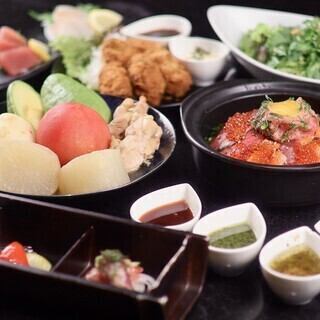 【響】こだわりのおでんや黒毛和牛と鮪の肉海鮮土鍋飯が付きコース【2.5時間飲み放題付】5,000円