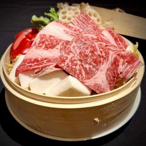 三浦野菜と和牛ロースの富士山溶岩蒸し