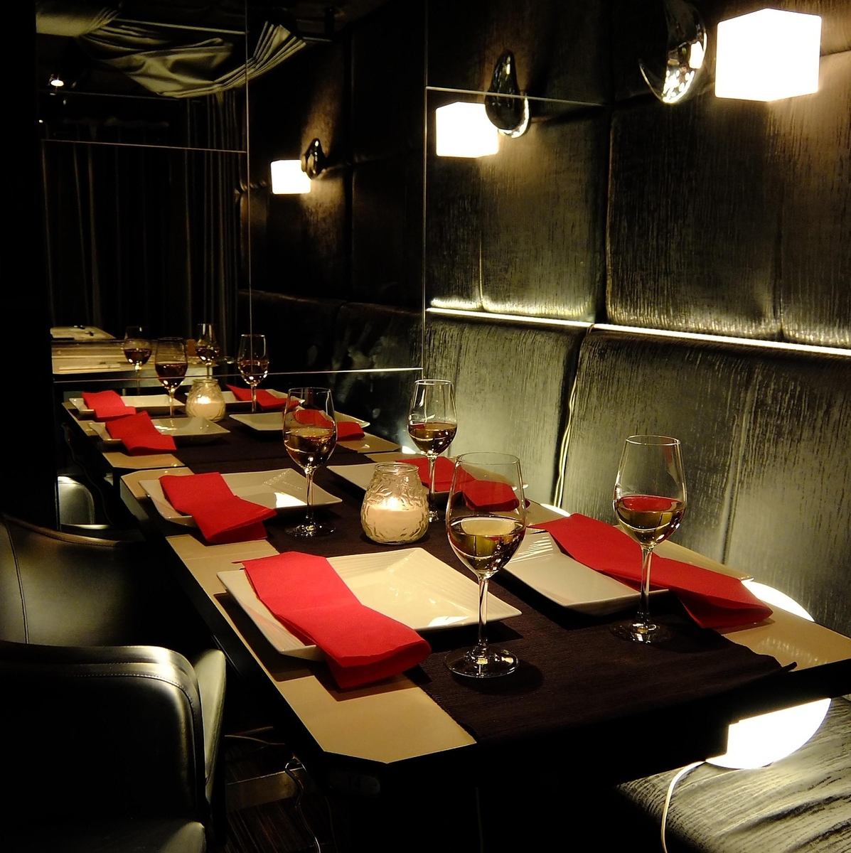 恵比寿の幻想的な大人の空間。女子会や誕生日、合コンに人気の個室居酒屋♪♪