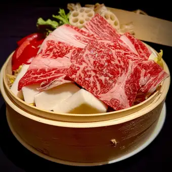 【 和牛ロースの蒸し鍋 コース】お料理8品　2時間地酒が飲めるプレミアム飲み放題付き