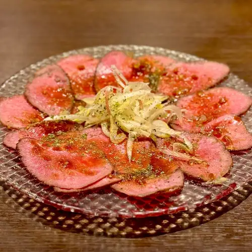 牛タンカルパッチョ