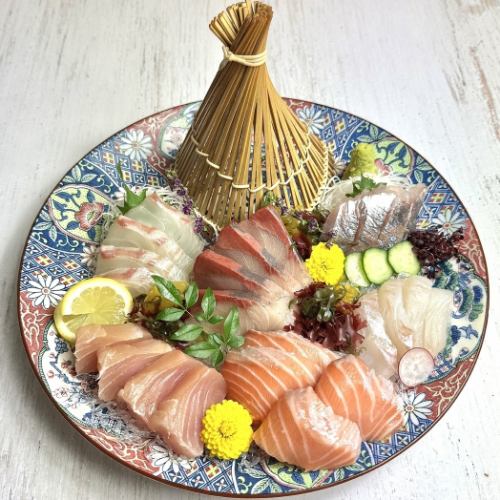 Assorted sashimi (serves 4)
