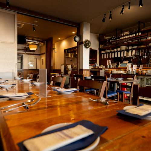 也接受最多 16 人的小型團體預約。