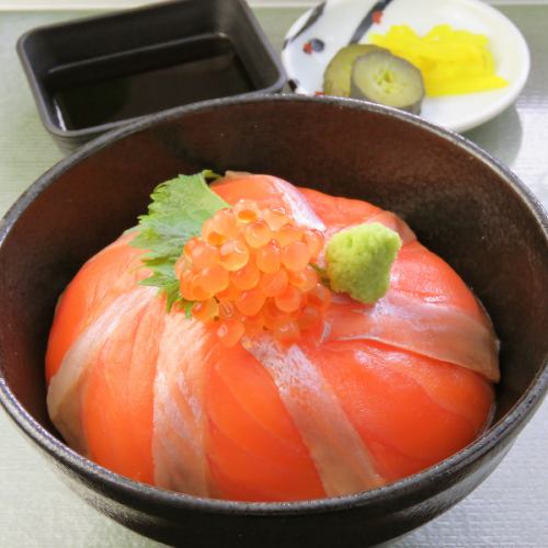 おすすめ！サーモンの親子丼