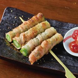 アスパラ豚巻き串 ［１本］