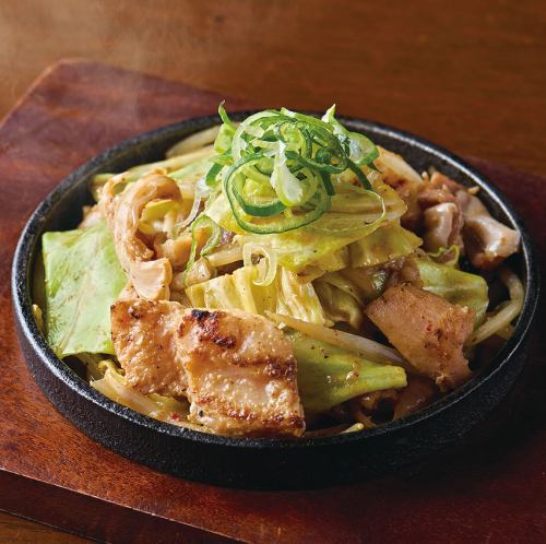 豚ホルモン鉄板焼き