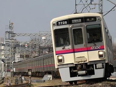📍昨晩の #すりてつナイト1号
ご乗車いただいた皆さま、ありがとうございました🚋✨
鉄道と地図、そして初三郎の鳥瞰図——語り合う金曜の夜、まさに“クセになる”ひとときでした！

本日もカフェ通常営業中☕📚
地図を眺めながら、昨日の余韻にひたるのもよし◎
イベントで気になったあの一冊、探しに来てみませんか？

🗺️ #空想地図 #地図カフェ #吉田初三郎 #地図好き #鉄道好きと繋がりたい #京王線 #鳥瞰図沼