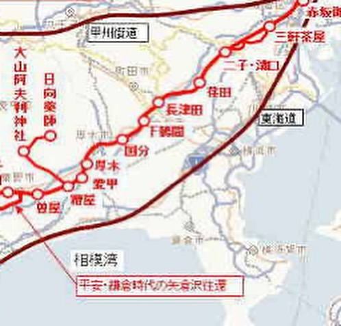 🗺️【地理トークイベント開催！】
🌆三軒茶屋で“街の記憶”を古地図と落語でひもとく夜🌛
⁡
🎤6/29（日）18:00〜
📍地理系ブックカフェ空想地図（駒沢大学駅 徒歩4分）
⁡
＼大山街道を、熊さんと歩いてみませんか？／
⁡
江戸から大山へ続く”信仰の道”・大山街道。
🗾古地図でたどる都市の変遷、📜落語の熊さんと歩く妄想街道旅！
📍地形・地名・ブラタモリ的視点満載の地理ナイト🌃
⁡
🗣️《イベント内容》
・大山街道とは？歴史と地形のひみつ
・玉電と旧道と暗渠の話
・“昔の道”と“今の道”を古地図で比較！
・沿道の見どころ、未踏ルートの空想散歩も？
・恒例🌟地理じゃんけん大会！（地図グッズ多数）
・地図広げてわいがや交流タイムも！
⁡
🎟️参加費：通行手形700円（税込）＋1ドリンク〜
🪑全席自由席／予約優先・先着順
🧭MC：ジオ飯さん（#マップリーダー）
📚主催：地理系ブックカフェ空想地図
⁡
🧭#大山街道 #古地図 #地図カフェ #地理イベント
📍#三軒茶屋 #駒沢大学 #ブラタモリ #暗渠 #旧道 #街道歩き
🗺️#空想地図 #玉電 #都市地理 #妄想地理部