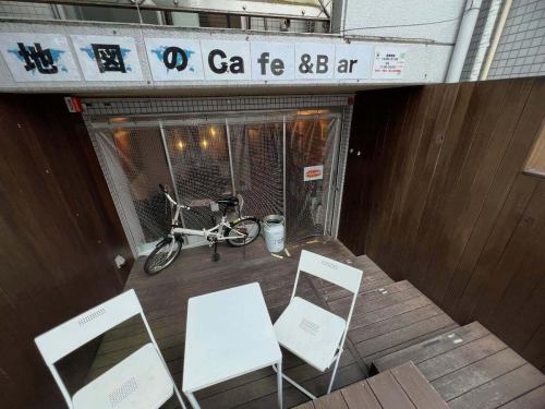 📍7月31日（木）｜駒沢
ちょっとユニークなカフェをお探しの方へ——

地図・鉄道・旅をテーマにした「地理カフェ」は、駒沢大学駅から徒歩4分。
古地図や地図の本に囲まれて、コーヒーを片手に“地理トリップ”が楽しめます。
冷房完備で、Wi-Fi・電源もOK。
読書や作業にもぴったりの静かな空間です。

今日の寄り道に、ぜひどうぞ🗺️✨

#地理カフェ #駒沢カフェ #本のあるカフェ #古地図 #旅好きな人と繋がりたい #東京カフェ巡り #空想地図 #カフェ時間