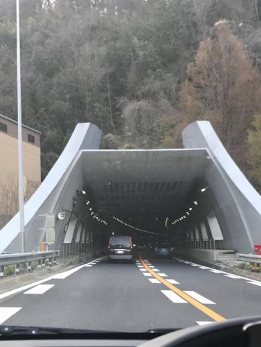 🛣️＼ 말해, 우리 “추천길”!/

#길프레젠테이션

표지, 교차로, 구도, 우회, 포장의 아스팔트 냄새까지 ──
“그 길을 좋아하는” 사람, 말하고 싶은 길이 있는 사람, 모두 집합!

📍8/23(土) 19:00~ @지리계 북카페 공상지도(코마자와대학)

신청은 https://peatix.com/event/4510561

🚗 프레젠 OK, 잡담 OK, 듣는 것만 대환영
🛤 사진·지도·모형·슬라이드, 무엇이든 반입 OK
📺 나고야 CBC 「그 프로그램」준 레귤러의 〇〇씨도 등장 예정!?

⸻

🗓【당일의 흐름(예정)】
18:30 개장
19:00 추도로 프레젠테이션
20:15 미치 토크 프리 타임
21:00 종료 예정

⸻

🎟참가비:일반 800엔/중학생 이하 500엔
🍴1 주문제(식사·음료·술 OK)
💳 현금없는 현금 모두 지원

⸻

🏙 도시계획에 모에 있는 사람
🚧 환상의 미성도가 신경이 쓰이는 사람
🌉 국도의 분기와 교차로에 훨씬 오는 사람

"그 느낌, 여기서 공유하지 않겠습니까?"

#도 랩 #도 프레젠테이션 랩 #지리계 북카페 공상지도
#도로 매니아 #도로 사랑 #교차점 모에
#도시계획 토크 #추천길 #프레젠테이션 #코마자와 이벤트