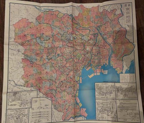 🗺本棚まるごと異世界転生📚
地理・地図・鉄道・旅の本が1700冊以上読み放題。
条件は「ドリンクかごはんを頼むだけ」☕🍝
Wi-Fi・電源完備⚡推し活も勉強もはかどる空間。東急田園都市線駒沢大学駅徒歩4分。駒沢病院西側です。
#空想地図 #地理好きと繋がりたい #カフェ巡り