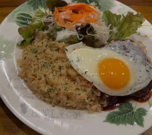 ＼🌍New menu announcement/
Starting today, we are adding the "Traveling Hamburger Rice Plate" to our lunch menu!
A dish of fragrant butter rice, juicy hamburger steak, and a runny fried egg.
This hearty plate will make you feel like you're traveling while you eat 🍳🍴
Please enjoy a new "travel lunch" during your lunch break!

#GeographyCafeLunch #NewMenu #TravelingHamburger #FantasyMapCafe #Lunchtime
#Komazawa University Station #4 minute walk #Komazawa University #Komazawa #Komazawa lunch #Komazawa University lunch
#SetagayaLunch #SetagayaCafe #SangenjayaLunch #SangenjayaCafe