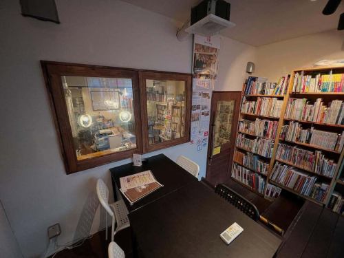 🍁10月、秋本番！
地理カフェでは「読書の秋📖」「学びの秋🗺」「カフェの秋☕️」ぜんぶまとめて楽しめます✨
Wi-Fi・電源完備だから、テレワークや勉強利用にもぴったり！💻

今日は地図と本と珈琲で“知的リフレッシュ”しませんか？

#駒沢カフェ #地理カフェ #地図沼 #ブックカフェ巡り #WiFiカフェ #カフェ好きな人と繋がりたい