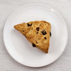 少し大きめチョコスコーン　chocolate　scone