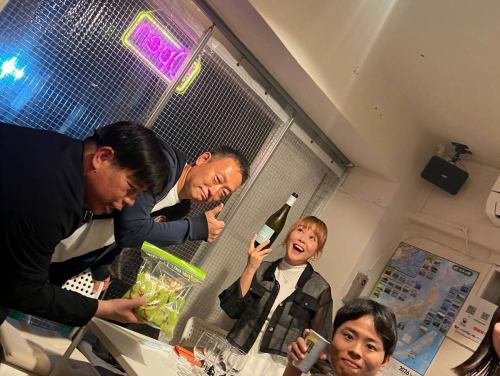 🌍非常感谢昨晚所有参与“环球世界遗产之旅第二季”的朋友们！✨

“我去过那里！”和“我以前从未听说过那个世界遗产地！”之类的声音响彻整个会场，两位世界遗产学院认证讲师的演讲也受到了热烈欢迎。

下半场的世界遗产知识竞赛比预想的还要精彩！
从头到尾都非常愉快，既有激烈的竞争，也有欢声笑语。🌏

非常感谢所有参与者以及两位演讲嘉宾！
期待下次再见到你！😊

📢今日营业时间
今晚我们将因私人活动而暂停营业，因此我们的正常营业时间为上午 11:00 至下午 5:00。请理解☕️📚

也欢迎想要重温世界遗产之旅美好回忆的人们！

#世界遗产 #旅行爱好者 #地理爱好者 #地图爱好者 #书咖 #世田谷咖啡厅 #驹泽大学 #活动报道 #想象地图