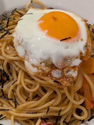 【6월 점심, 시작되었습니다☔️🗺️】

6월 한정 지도 점심은...

🍝 자포네제 파스타!

일본식 맛 × 버터 감칠맛.
김과 반숙목 구이가 쌓이지 않는다.

「나폴리탄도 아니고, 일본식 파스타도 아니다… ?」

그 이름도
자포네제.

물론,

🥇 인기 No.1 수제 햄버거
🥚 푹신푹신 지오메 라이스
🏅 청동 상 수상 나포 지리 탄

또한 있습니다!

게다가 전품 음료 포함 ☕️

너라면
①햄버그
②지오무라이스
③나포지리탄
④6월 한정 자포네제

어느 것을 선택합니까? 👇

📍코마자와대학역 도보4분
지리계 북카페 공상지도