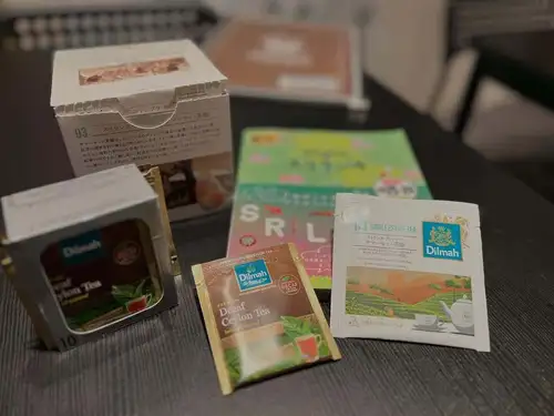 https://peatix.com/event/5118787
☕️🇱🇰 スリランカ好き、紅茶好きの皆さんへ。

一杯の紅茶から、スリランカを旅してみませんか？

8月30日（日）は、地理系ブックカフェ 空想地図で
**「スリランカ駐在記」**を開催します🇱🇰

今回のイベントでは、実際にスリランカ・コロンボ近郊で暮らし、働いた元現地法人駐在員・東塚さんが登壇。

観光で訪れただけでは分からない、

🇱🇰 現地の人々の暮らし
🏠 海外で一人で暮らすということ
🍛 食文化や日常生活
🚂 現地ならではのエピソード
🇯🇵 日本とスリランカの意外なつながり

などを、写真やスライドを交えながらお話しします。

そして今回は……

スリランカ紅茶の試飲付き！☕️

ホットとアイス、2種類を味わいながら、
紅茶の向こう側にある「スリランカ」という国を覗いてみませんか？

紅茶が好きな方。
海外旅行が好きな方。
アジアの知らない国に興味がある方。
「いつかスリランカに行ってみたい」という方。

もちろん、まだスリランカに行ったことがない方も大歓迎です。

東京・駒沢で、ちょっとしたスリランカ旅行を。✈️🇱🇰

📅 8月30日（日）
📍 地理系ブックカフェ 空想地図
🚃 駒沢大学駅 徒歩4分
🎫 1,500円（紅茶2種類の試飲付き）
👥 定員15名

お申し込みはプロフィールのリンクからどうぞ。

#スリランカ #スリランカ旅行 #スリランカ好き #紅茶好き #紅茶のある暮らし #セイロンティー #海外旅行好き #アジア旅行 #旅好きな人と繋がりたい #海外生活 #駐在生活 #地理好き #地理系ブックカフェ #空想地図 #駒沢大学 #東京イベント