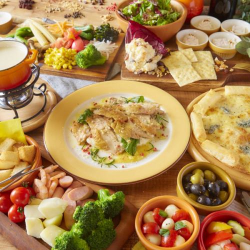 メインはお肉料理・チーズフォンデュ付★最大3時間飲み放題≪ランチ女子会コース≫2280円
