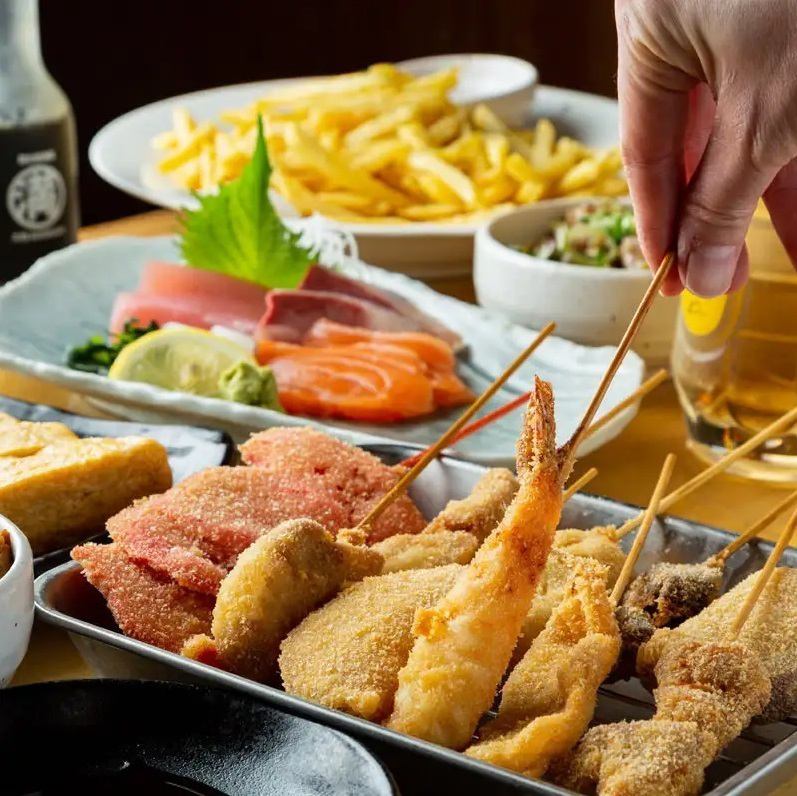 毎日11：30より営業！活気ある店内で安く・早く・うまいをご提供