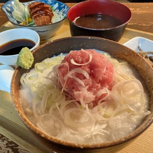 ネギトロとろろ丼