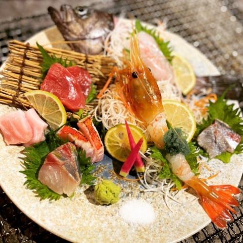 The secret to the deliciousness of the renewed robatayaki is "fresh fish delivered daily from all over the country" cooked in-store.