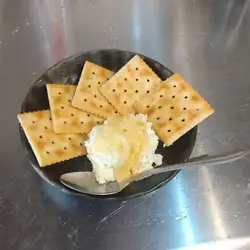 Homemade cream cheese