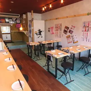 The venue can be reserved for private events for up to 28 people.It can also be used for welcome and farewell parties and company banquets.