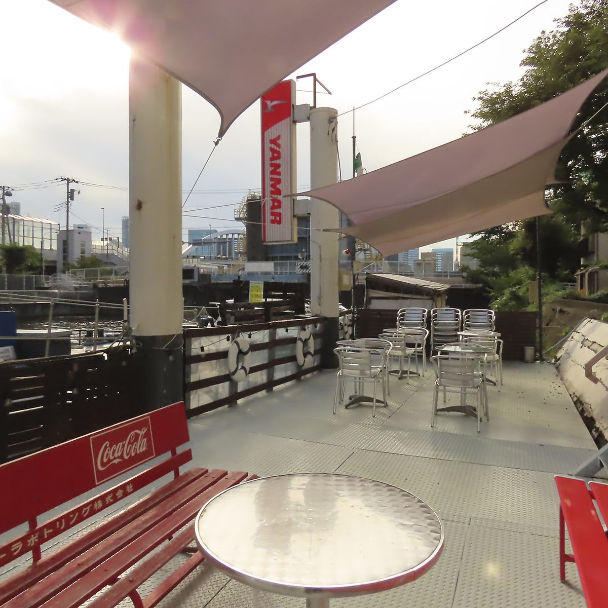 ランチタイムからお酒もお楽しみいただけます♪