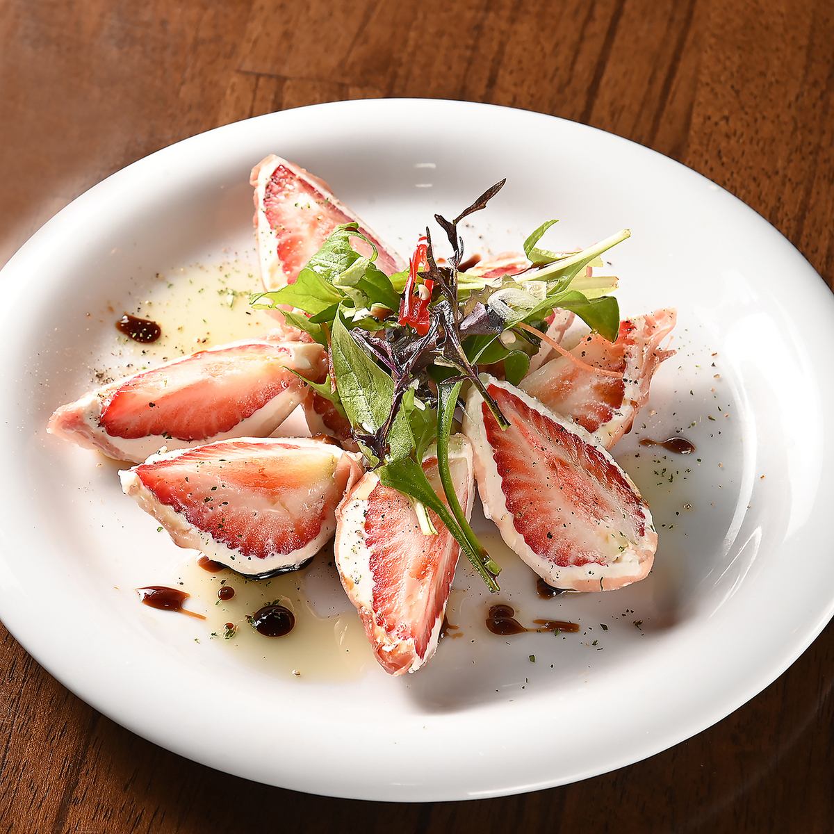 落ち着いた雰囲気の中で絶品の料理を味わうことができます！