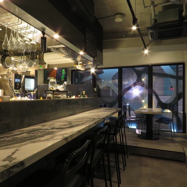 [Italian hideout for adults] Enjoy authentic Italian food and alcohol casually at "GRILL JUBAN," an Italian restaurant that looks like a stylish bar.Today, I want to drink steak and wine! I want to eat a lot of pasta! No, no, I want to enjoy alcohol!