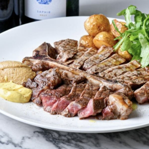 ``GRILL JUBAN'' where you can enjoy high-quality meat and wine, including the 800g T-bone steak