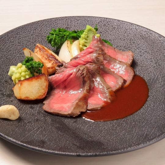 深谷の恵み、武州和牛の真髄。三種のソースで描く官能的なマリアージュ。