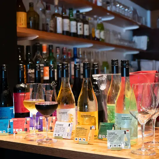 ★與食物完美搭配，盡情享受美味。葡萄酒自助餐，包含12種以上精選葡萄酒：120分鐘，3000日圓