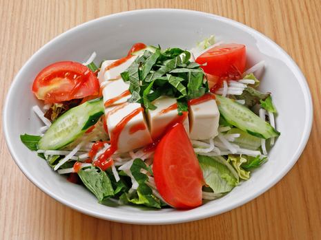 Tofu and daikon radish salad