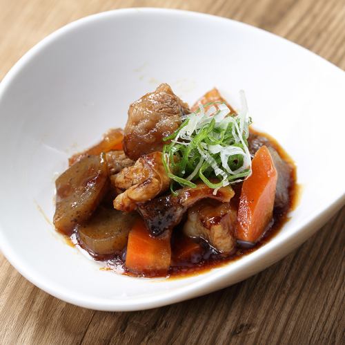 牛モツ煮込み