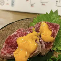 쇠고기 타타키 성게 된장