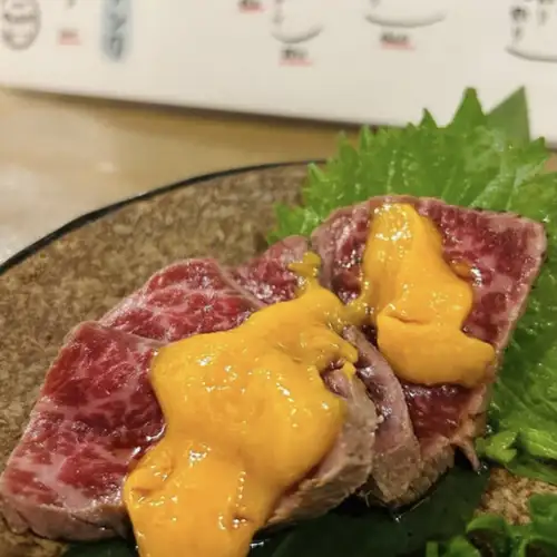 牛肉のたたき　ウニ味噌がけ