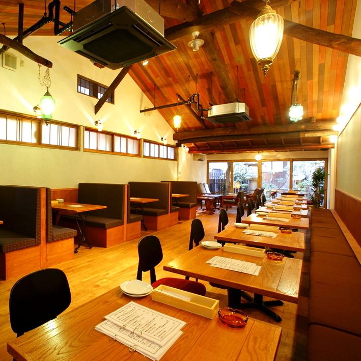 【연회 코스 다수 준비】천장 높이 5m&최대 100분 OK의 넓은 공간