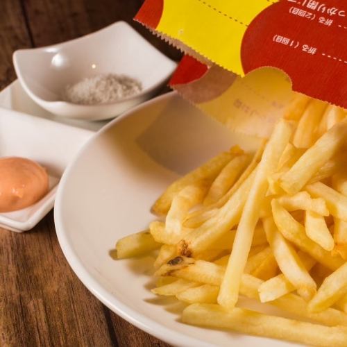 Truffle-flavored French fries with mentaiko mayonnaise