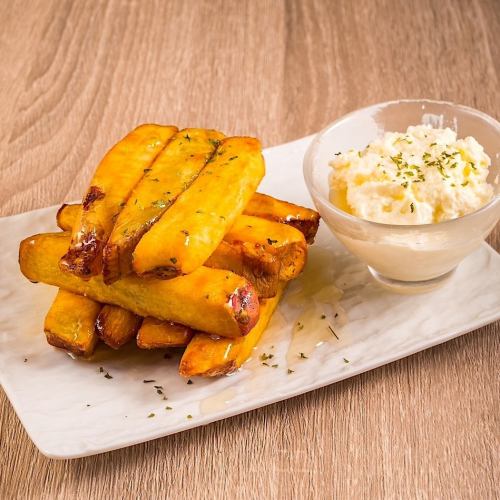 Sweet potato sticks with mascarpone