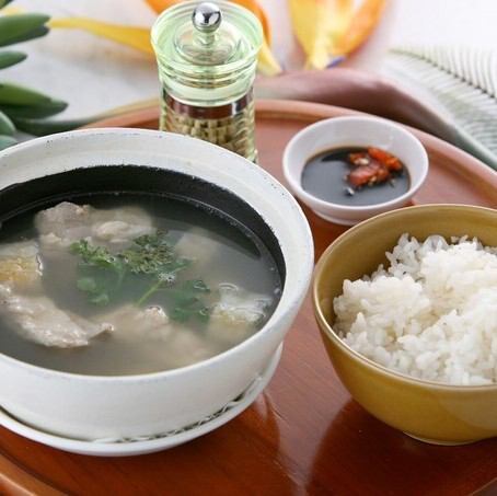 肉骨茶（バクテ）