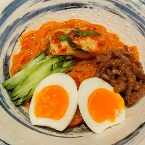 ビビン麺
