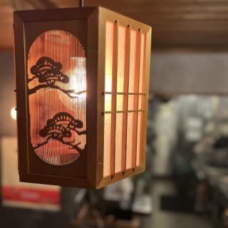 吸湿性の高い漆喰壁も味わいある空間に