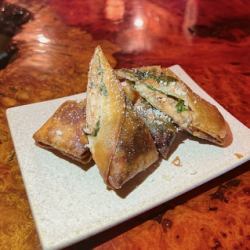 鯖味噌チーズ春巻き